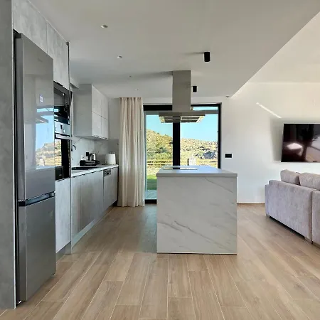 Skyline Iconic Villa